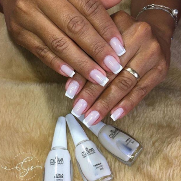 unha postiça realista francesinha branca para noiva