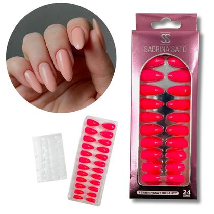 Como aplicar unhas postiças Sabrina Sato em casa: passo a passo