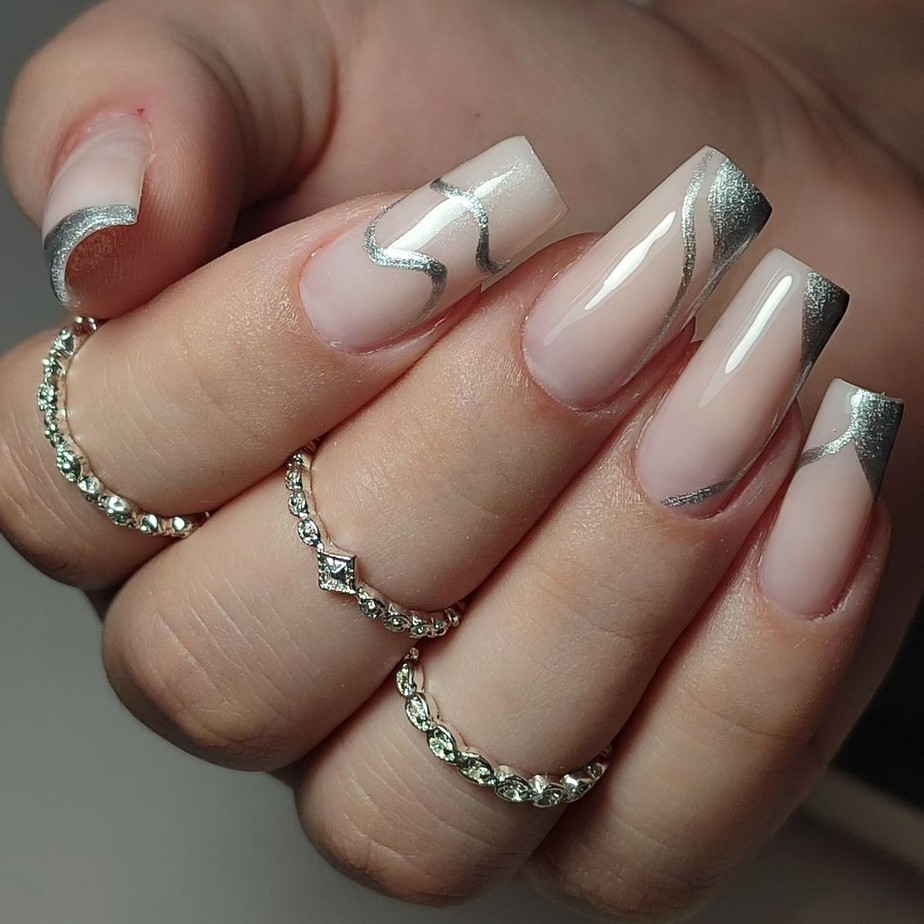 esmalte glitter prata vs pó cromado