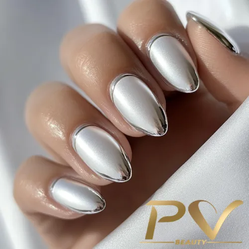 Unhas prateadas futuristas