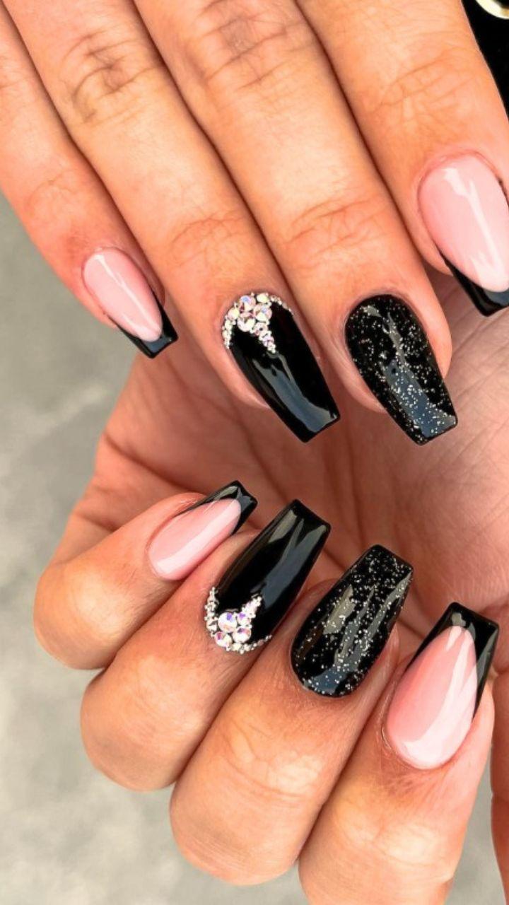 Micose ou Melanoma? Entenda as Manchas Pretas nas Unhas