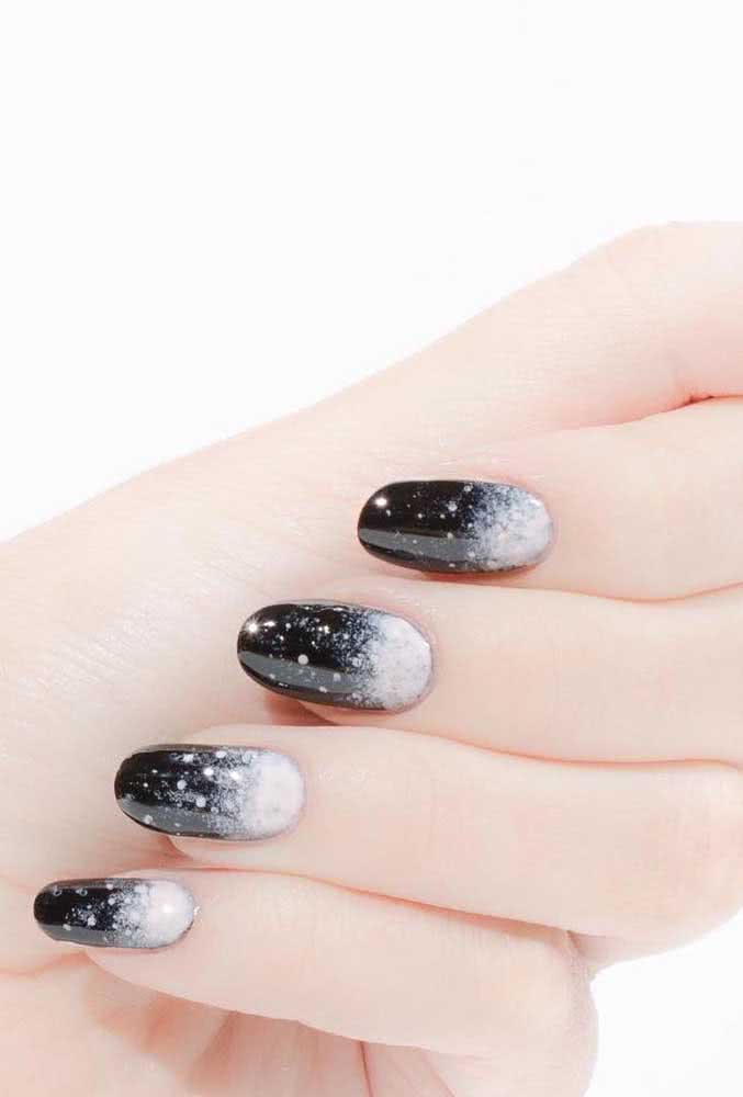 Inspirações de Unhas Geométricas Preto e Branco para Todas as Ocasiões