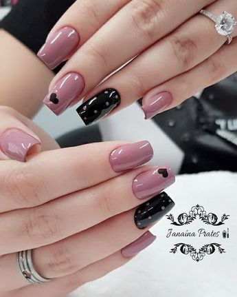 unha preta e rosa natural