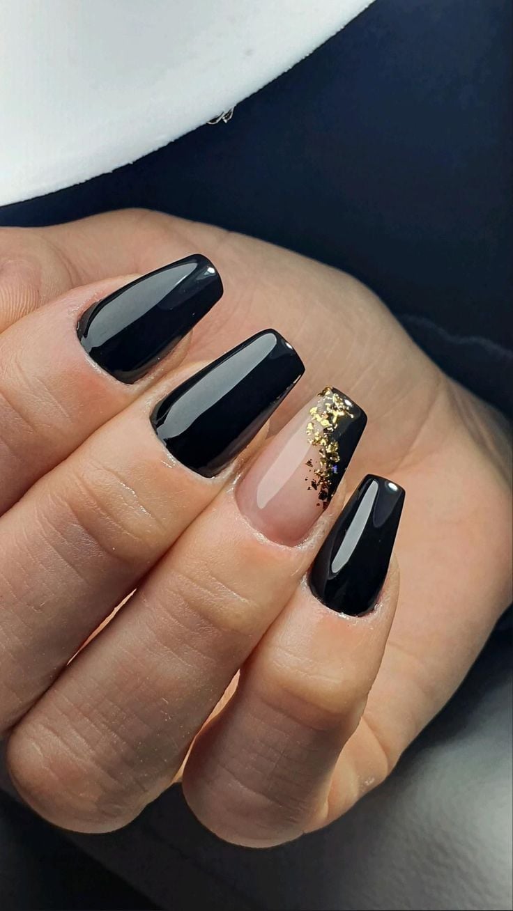 Como fazer francesinha preta perfeita em unhas de gel