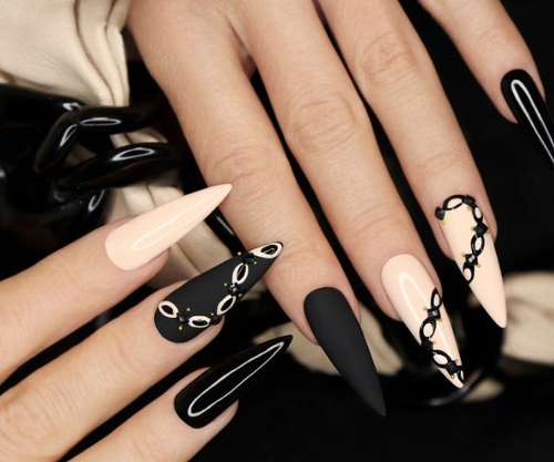 5 ideias de títulos para posts sobre unhas preto e branco:
1. Unhas Preto e Branco: As 10 Tendências Mais Quentes do Momento
2. Do Minimalista ao Ousado: Guia Completo de Nail Art Preto e Branco
3. Francesinha Preta: O Clássico Reimaginado para um Look Moderno
4. Unhas Xadrez: O Padrão Queridinho que Transforma seu Visual
5. Unhas Marmorizadas Preto e Branco: Sofisticação e Originalidade nas Suas Mãos