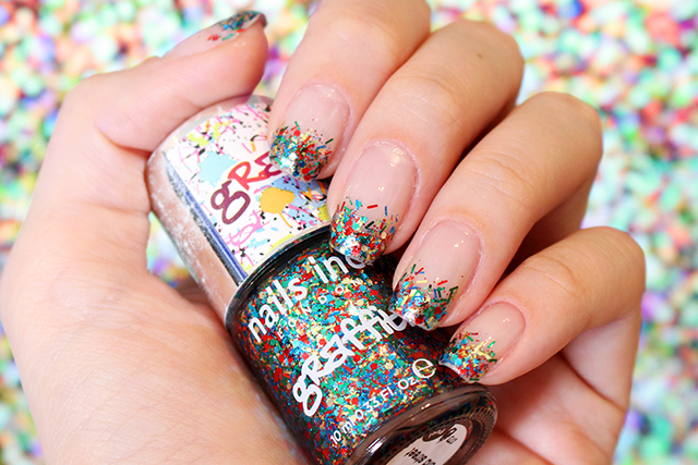 unhas coloridas carnaval