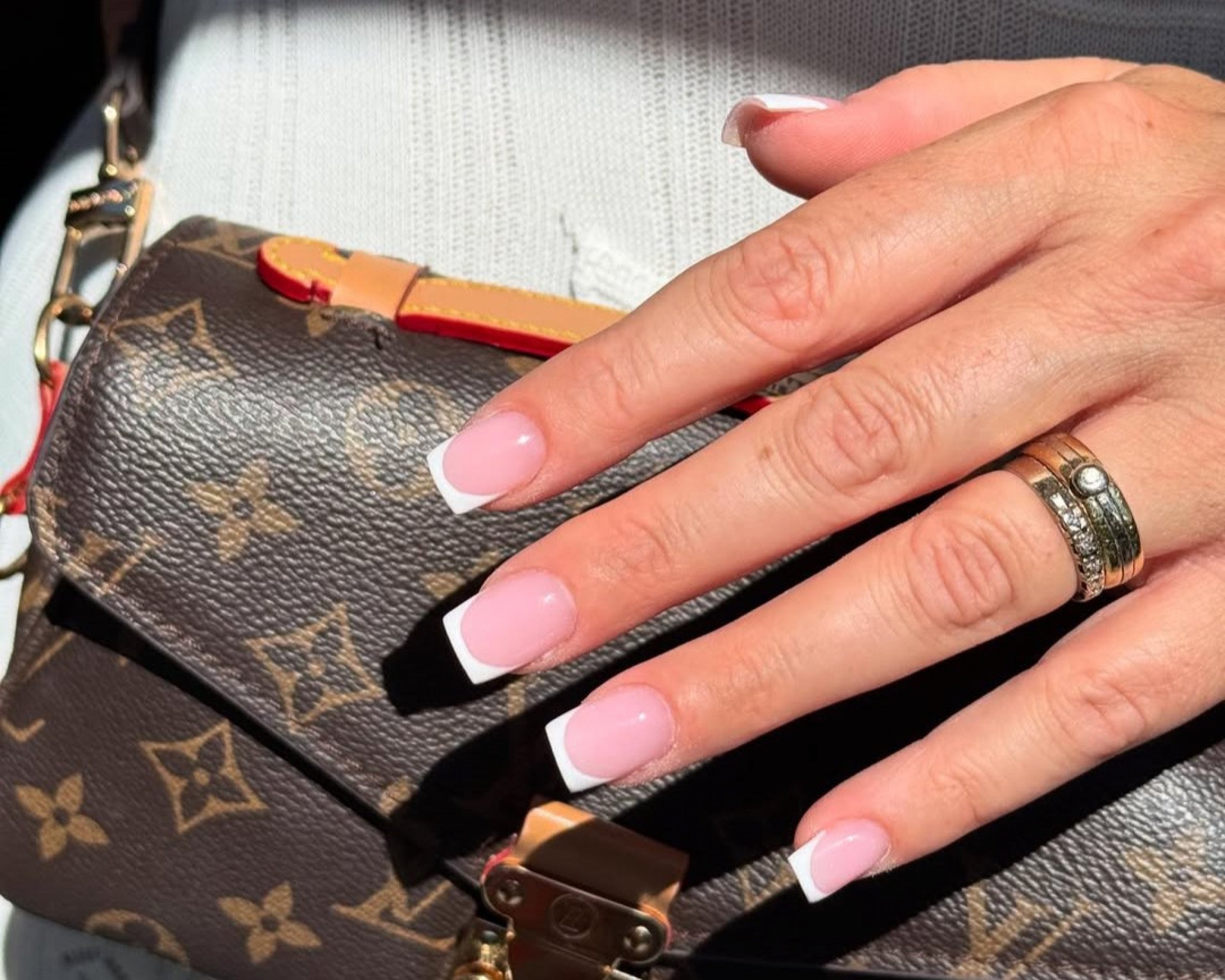 quanto custa fazer unhas quadradas curtas