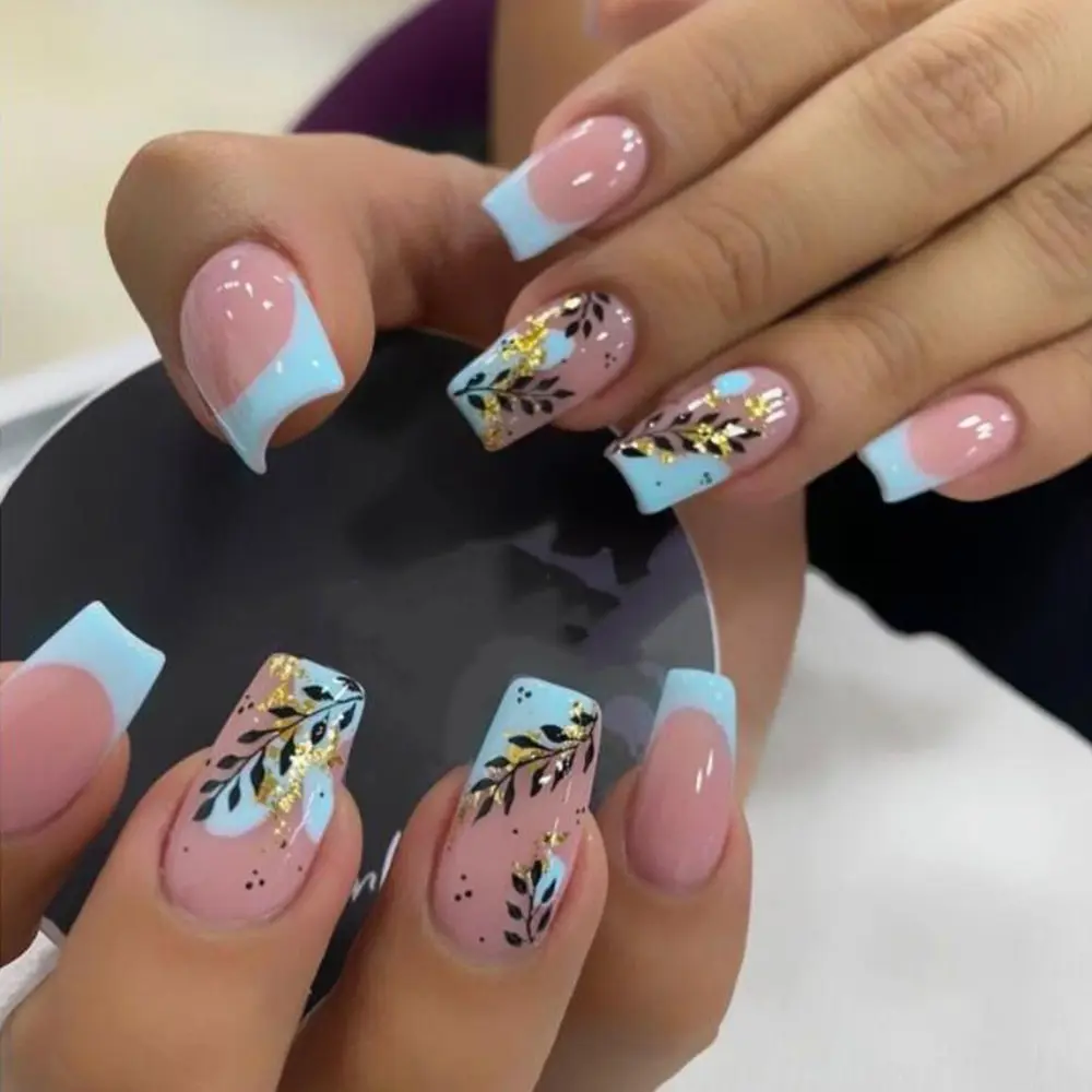 inspiração unhas quadradas curtas decoradas