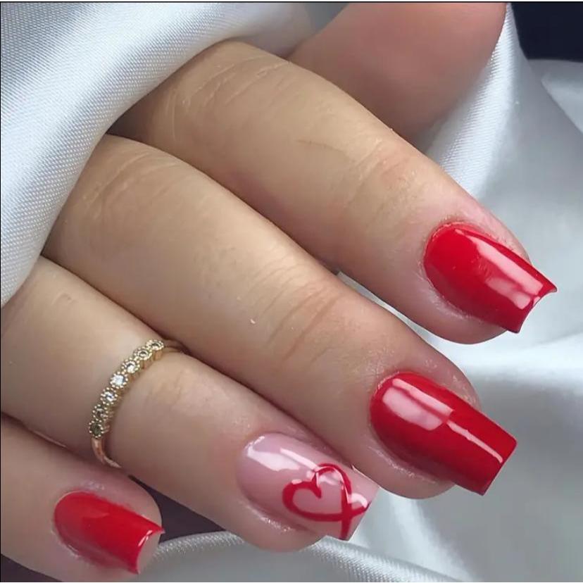 unha quadrada vermelha vs amendoada qual escolher