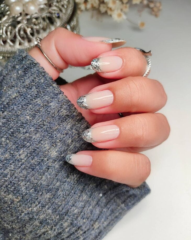 preço unha redonda decorada clara