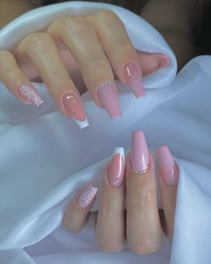 O Significado da Cor Rosa nas Suas Unhas: Delicadeza e Atitude