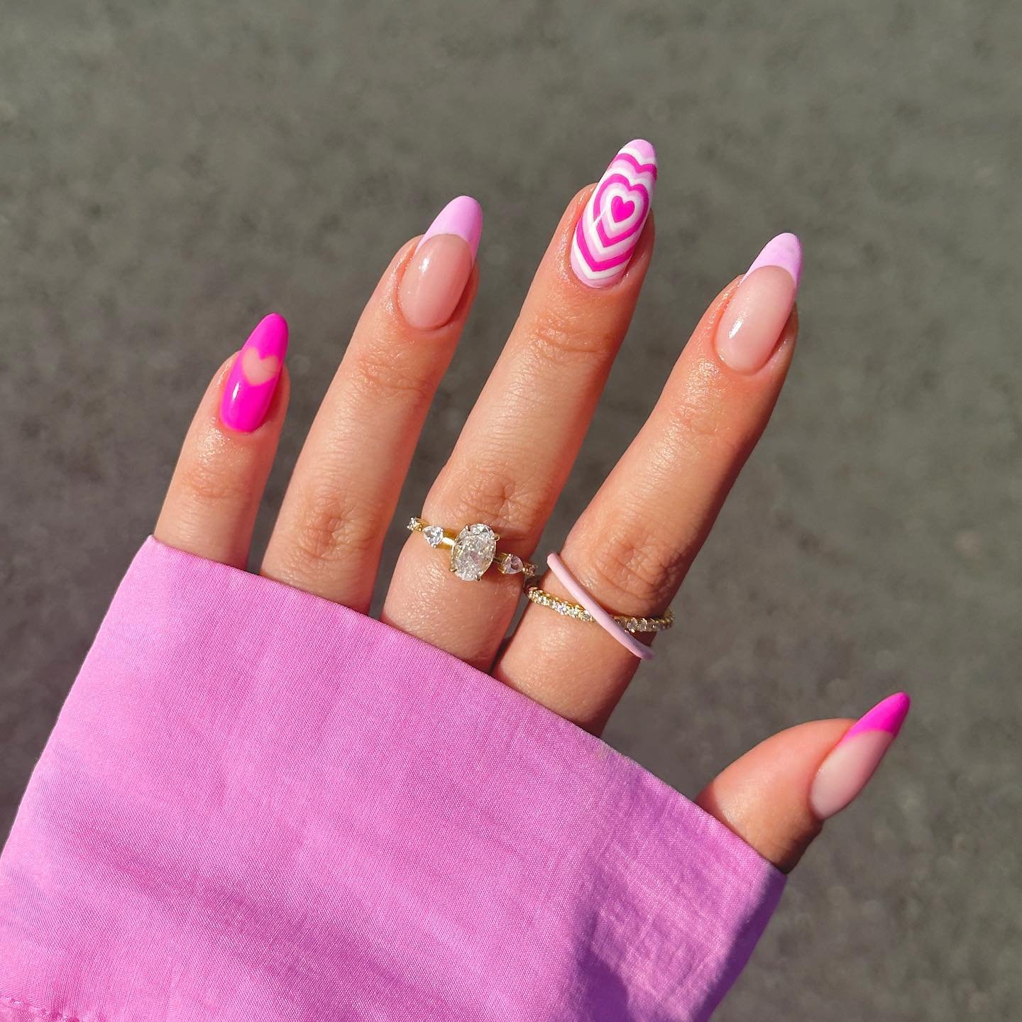 As Melhores Marcas de Esmalte Rosa Barbie para o Seu Look