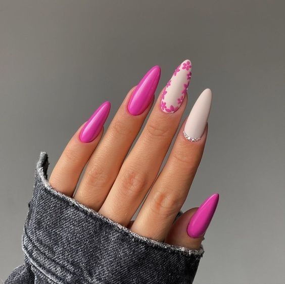 Onde Comprar Adesivos e Películas de Unha Barbie Rosa