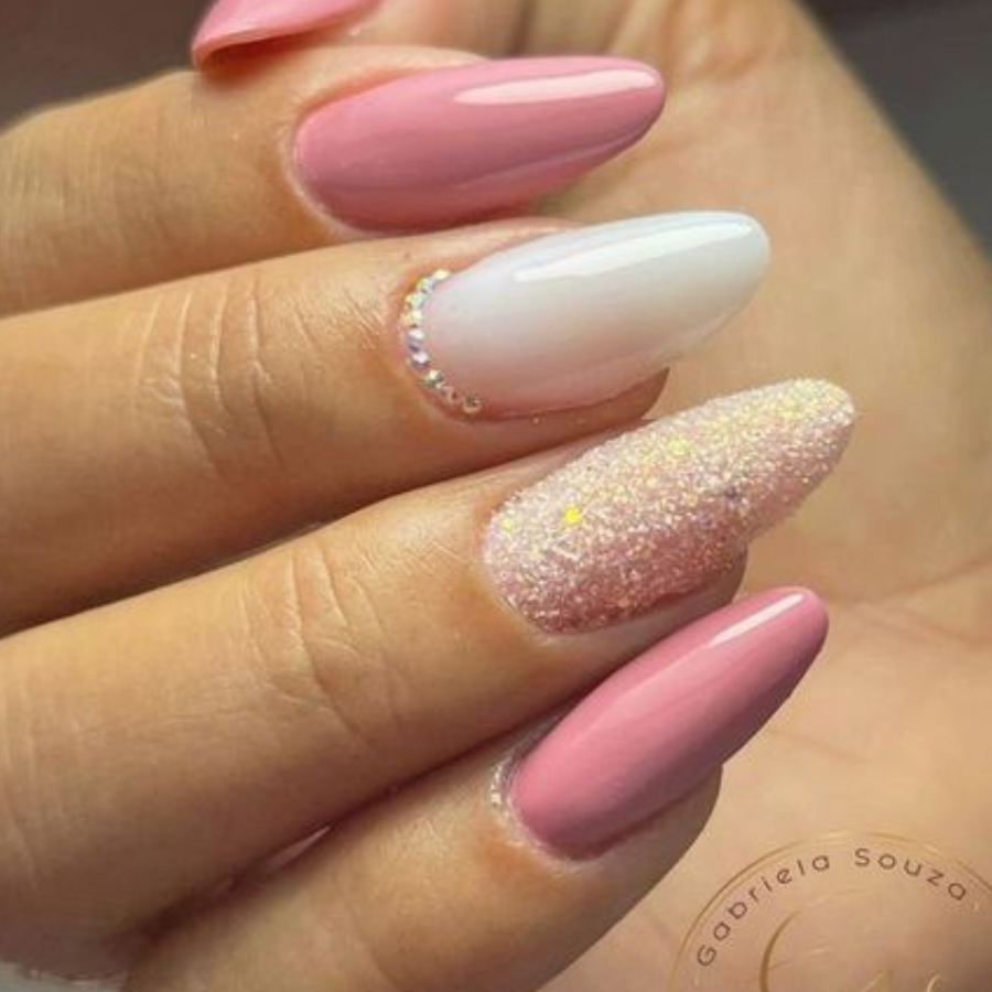 unha rosa com branco