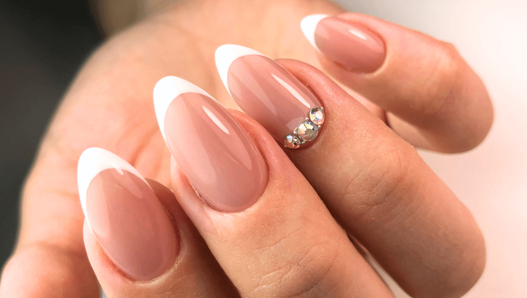5 Ideias de Francesinha Rosa para Inspirar suas Unhas
Como Fazer a Francesinha Rosa Perfeita em Casa
Tendências de Francesinha Rosa: Do Clássico ao Ousado
Francesinha Rosa: Variações e Dicas para um Acabamento Impecável
Inspirações de Unhas Rosa com Francesinha para Todas as Ocasiões