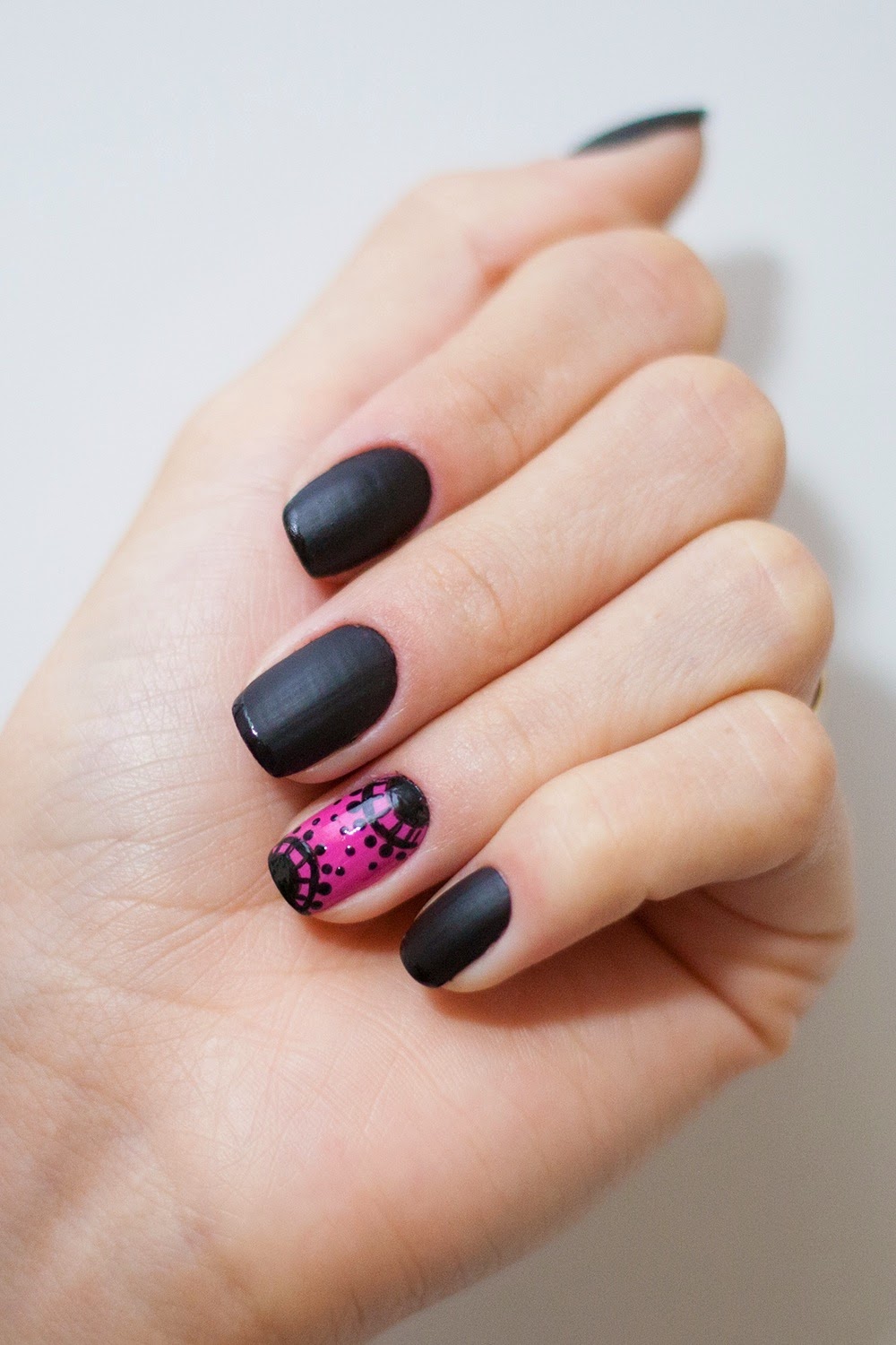 unha rosa com preto francesinha