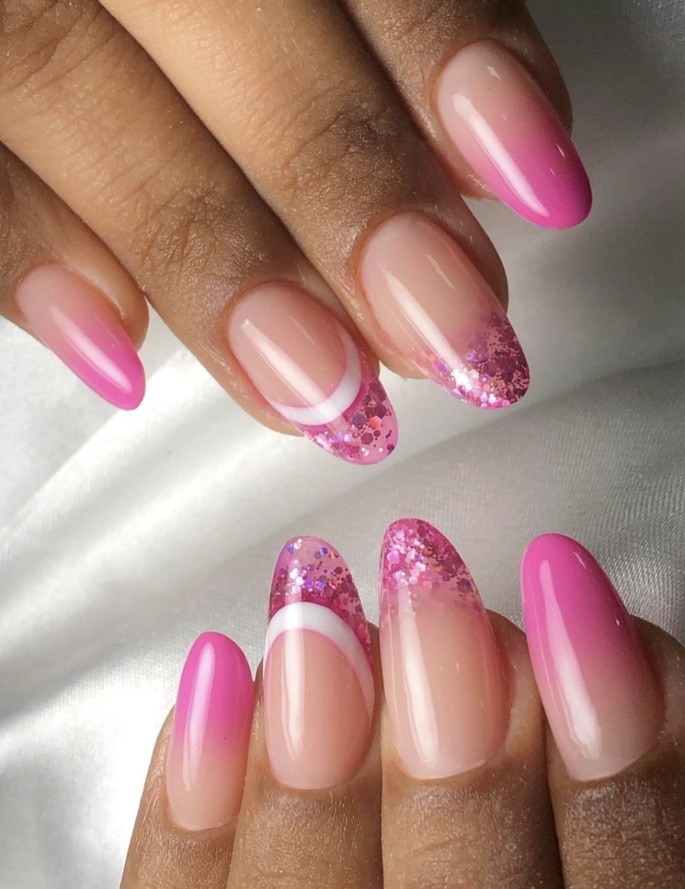 unha francesinha rosa e branco