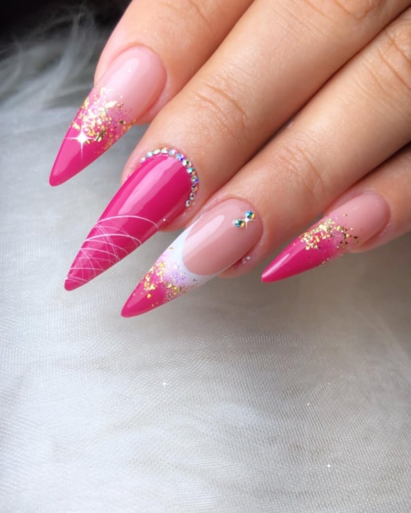 unha rosa pink decorada amendoada