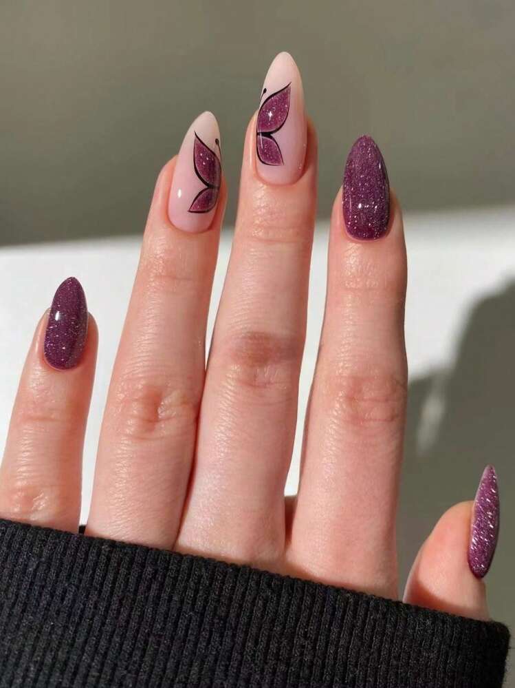 Adesivos e Joias de Unha: Transforme Suas Unhas Roxas Facilmente