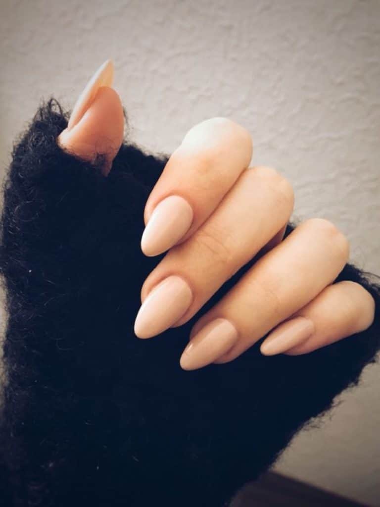 Como Fazer Unhas Stiletto Curtas em Casa: Guia Completo