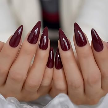 unha stiletto marrom café