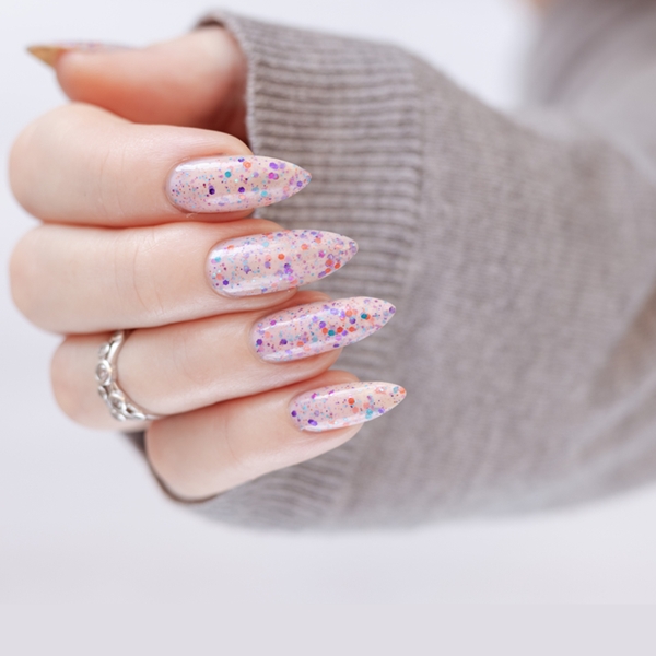 Tendências de Unha Stiletto: Cores e Designs para Arrasar