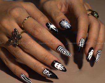 ideias de unha stiletto preta e branca para inspiração