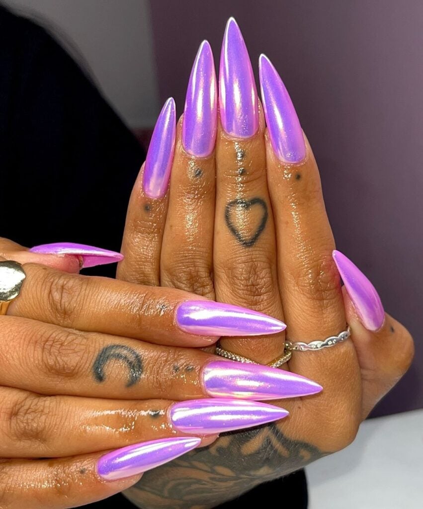 unha stiletto roxa acrílico ou fibra