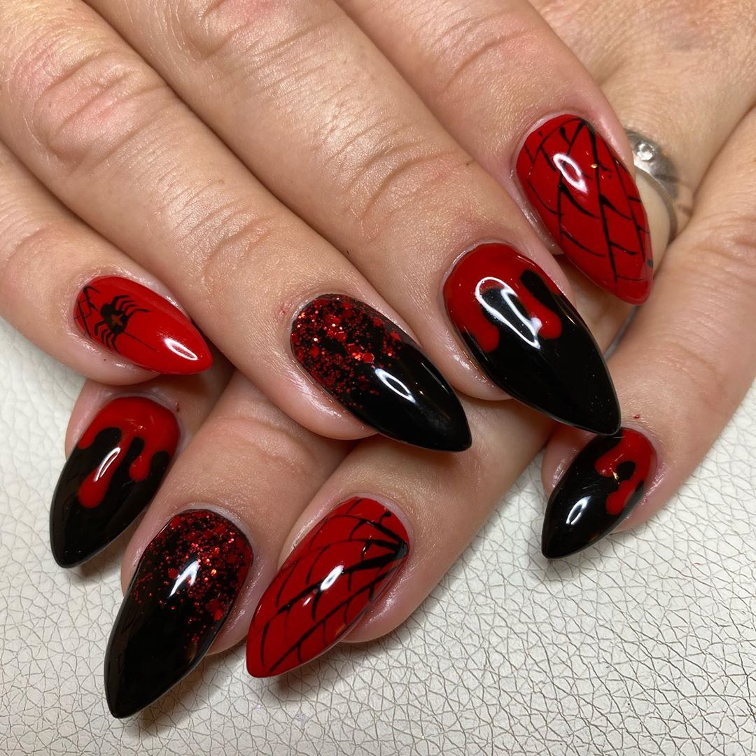 unha stiletto vermelha decorada