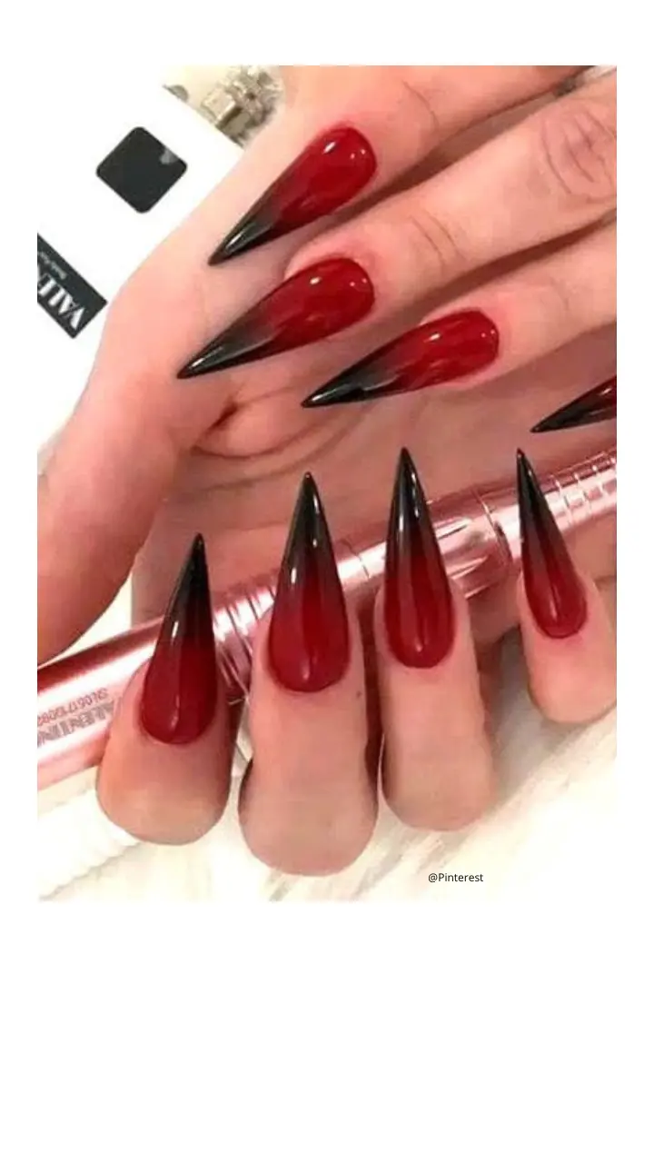 unha stiletto vermelha fosca com glitter