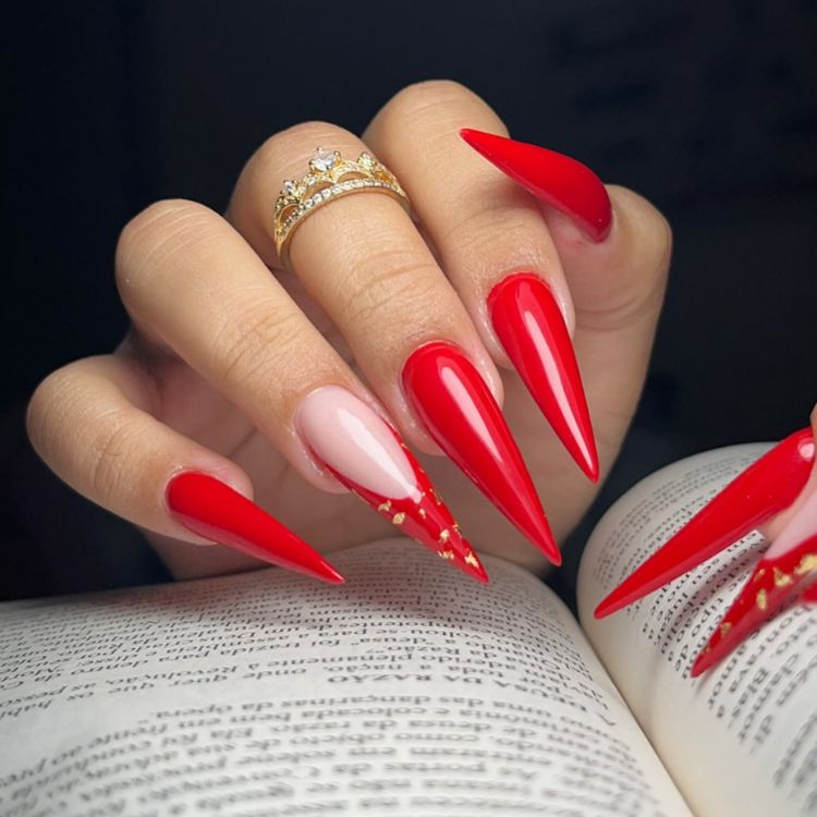 quanto custa fazer unha stiletto vermelha decorada