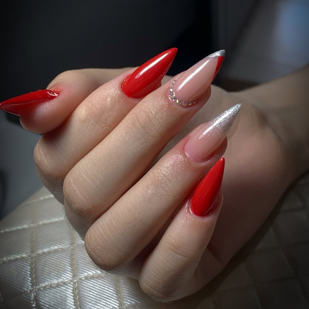 ideias unha stiletto vermelha decorada