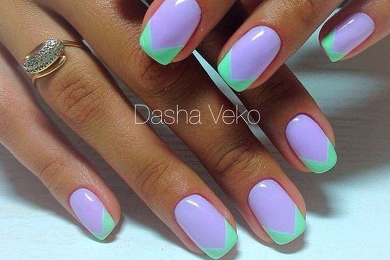 Unhas Ombré Verde Água com Francesinha