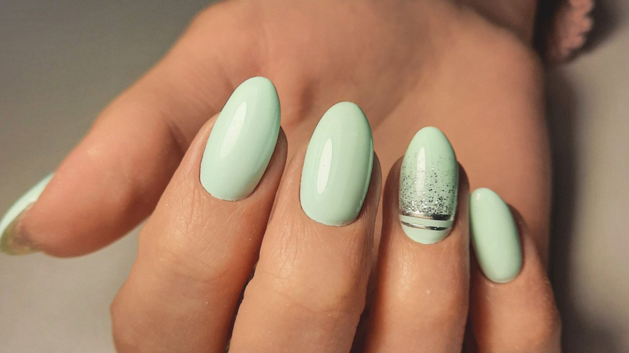 Guia Completo de Esmaltes Verde Claro: Tons e Marcas Favoritas