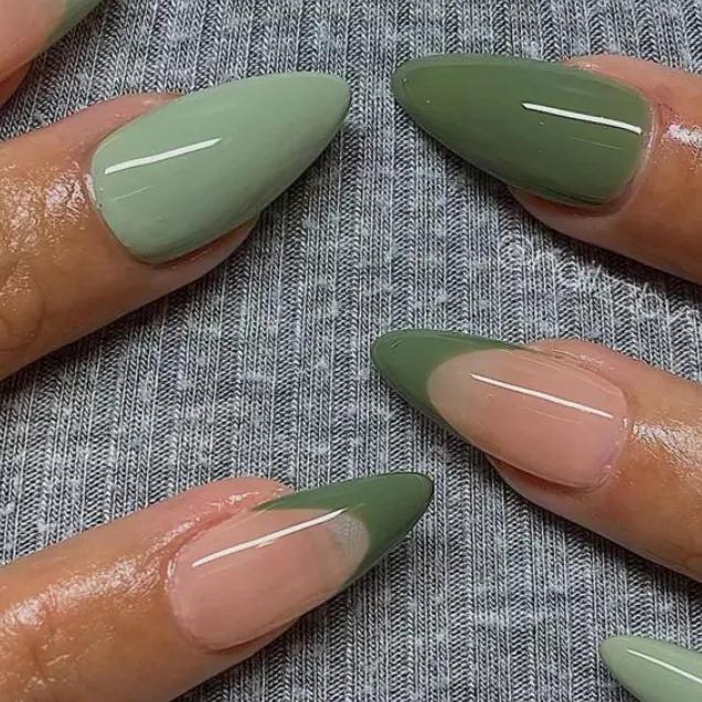 unha verde esmeralda fosca
