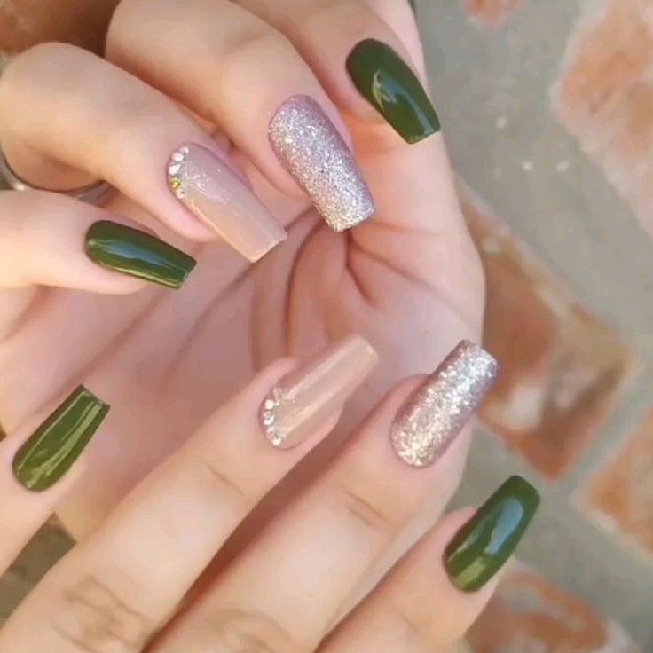 unha verde esmeralda encapsulada