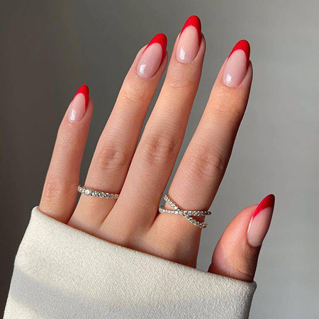 unha vermelha com francesinha branca
