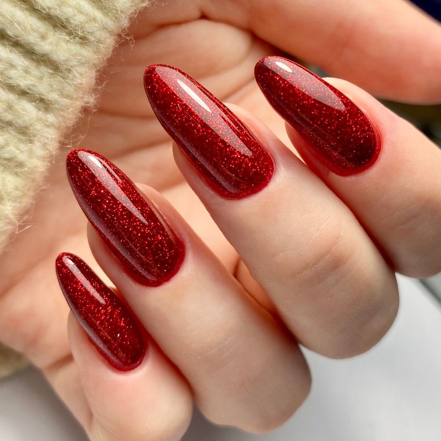 unha vermelha com glitter