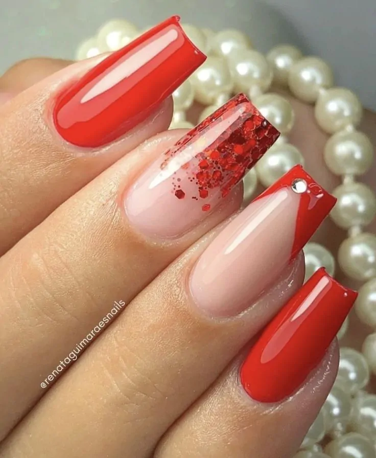 unha quadrada vermelha fosca
