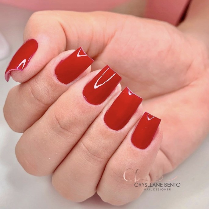 Unhas vermelhas elegantes