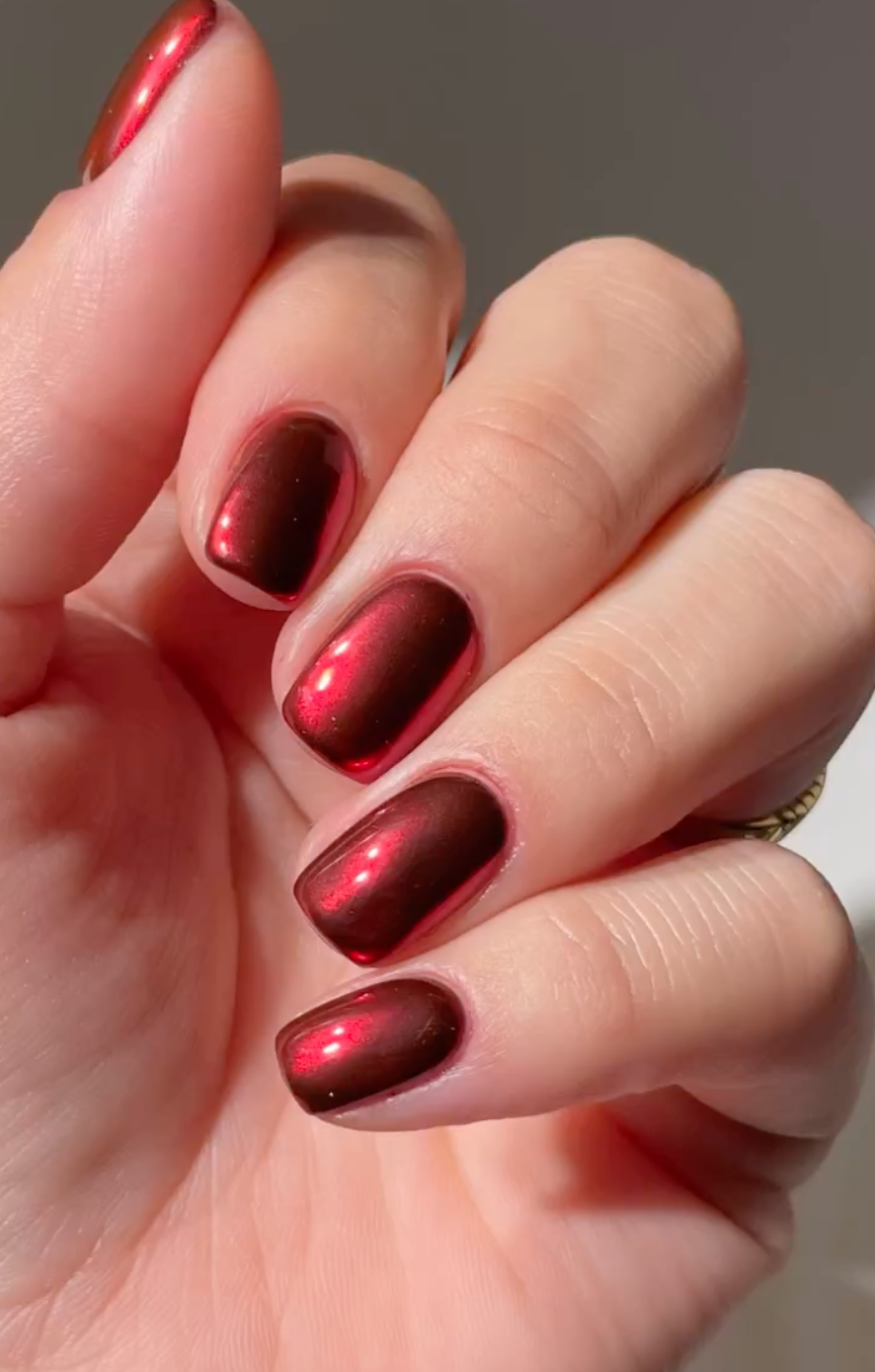 Cherry nails simples