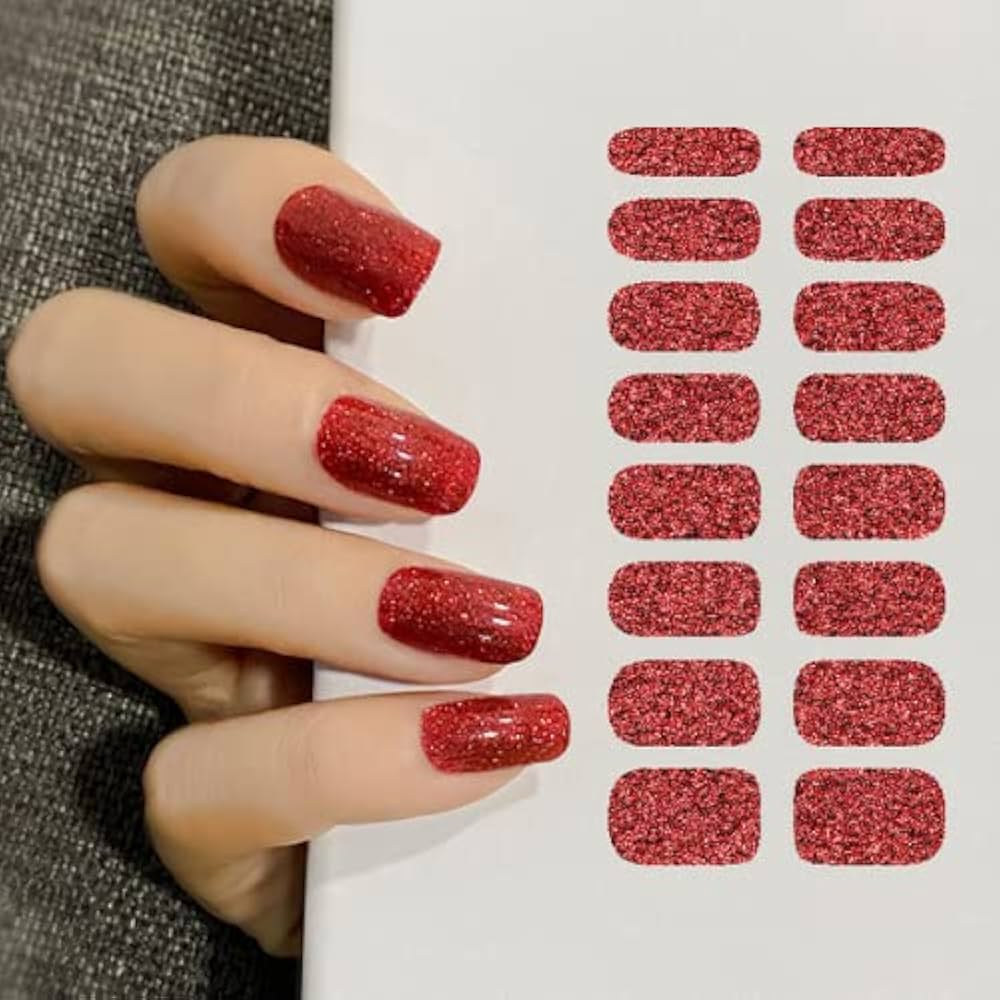 Os Melhores Esmaltes Vinho com Glitter para um Look Sofisticado