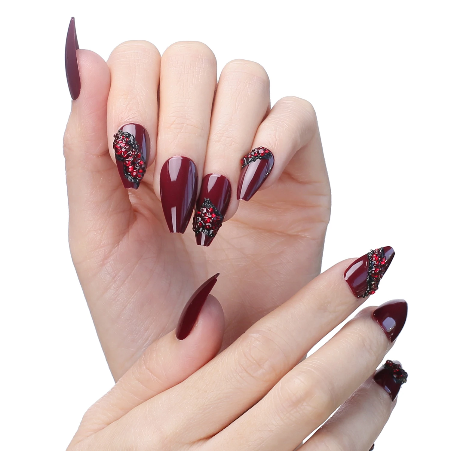 ideias de unhas vinho com preto decoradas