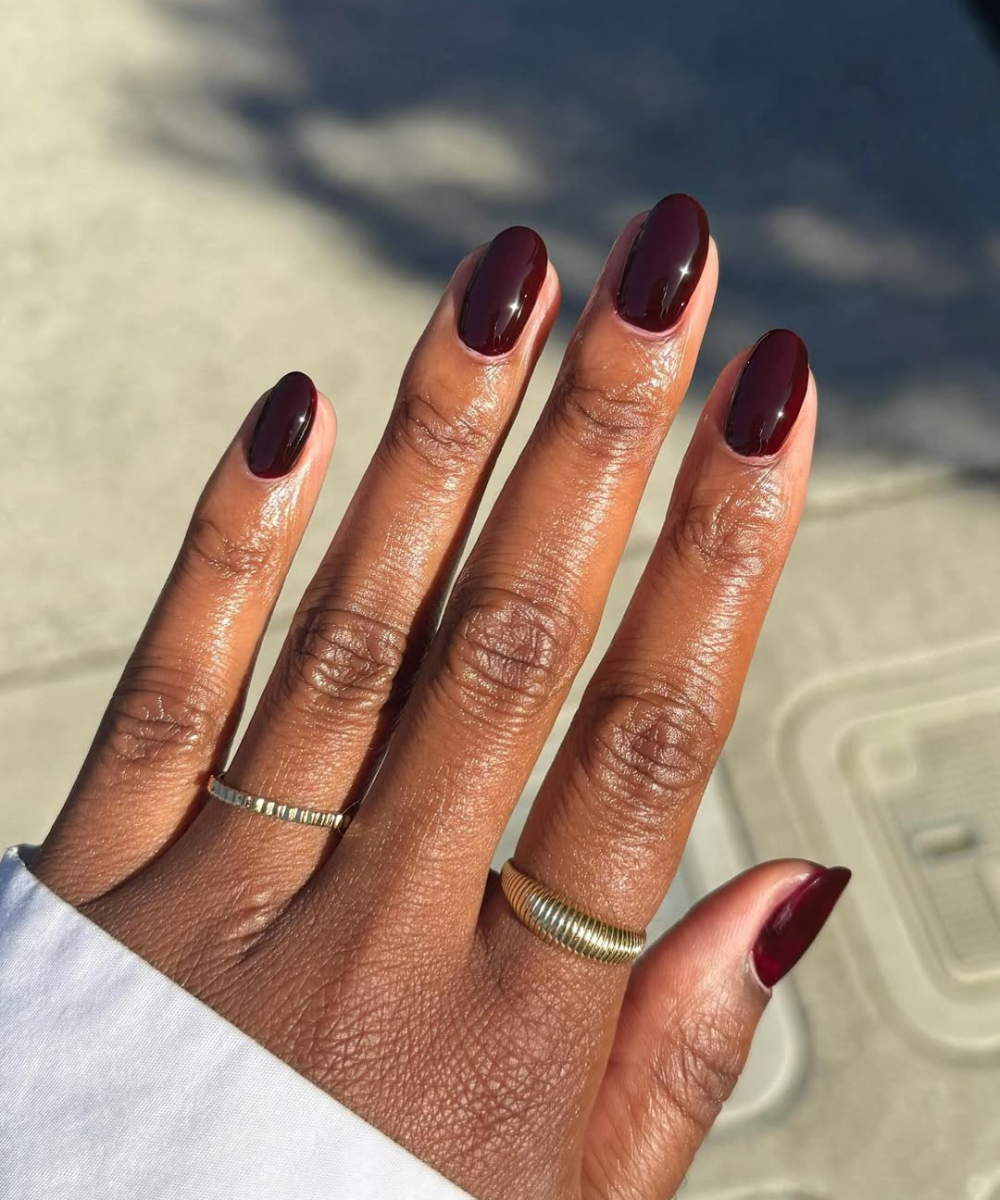 unha vinho escuro