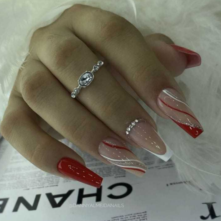 vermelho decoração de unha