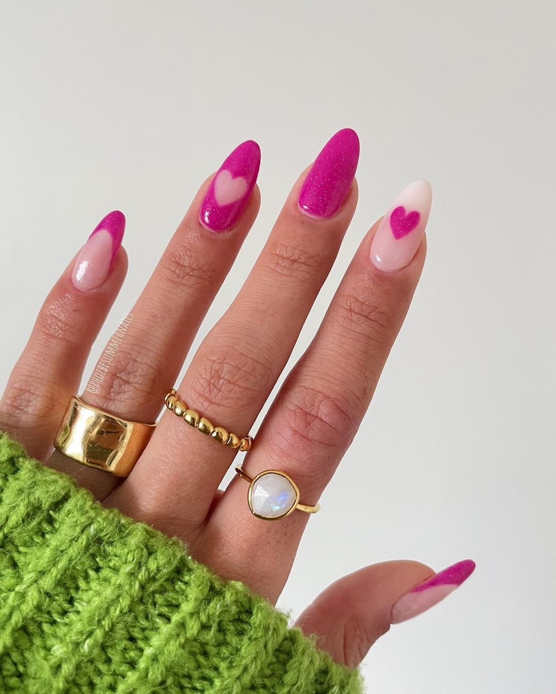 unha rosa com glitter