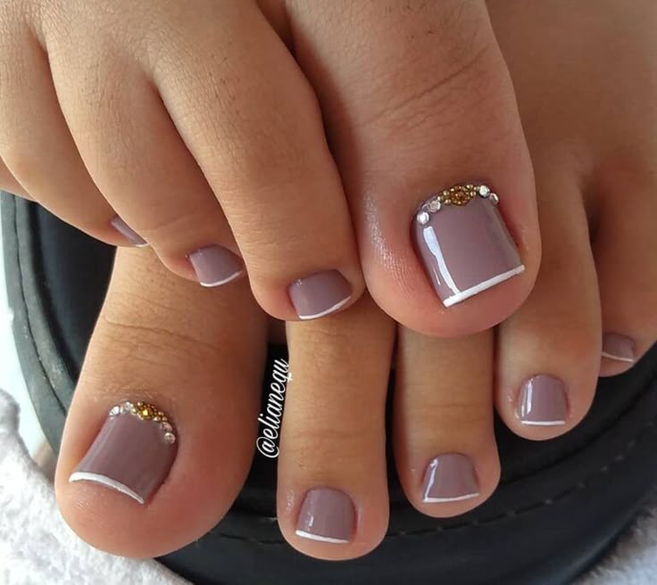 unhas de pé com glitter