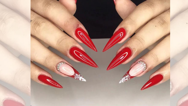 unha stiletto com sorriso invertido