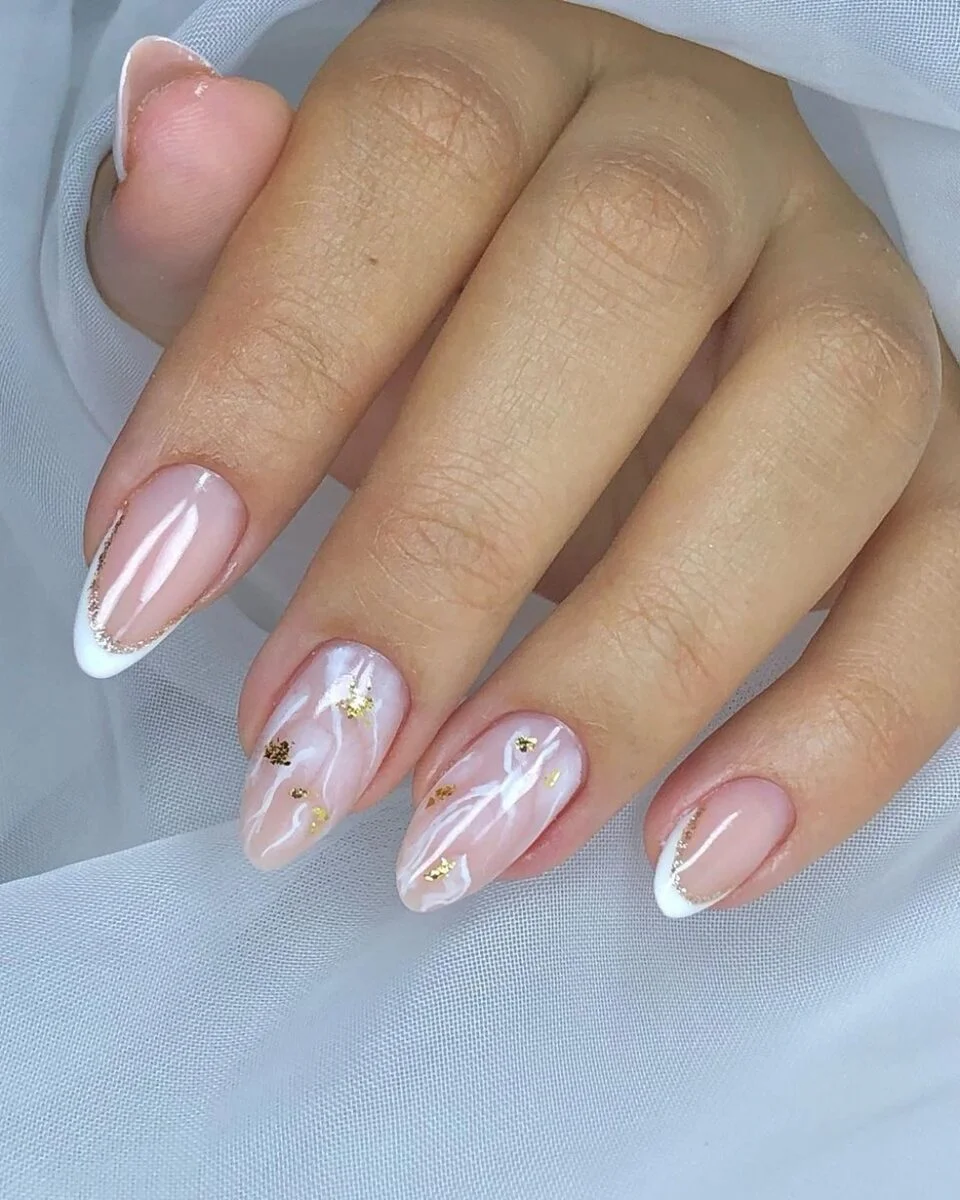 unhas francesinha decorada
