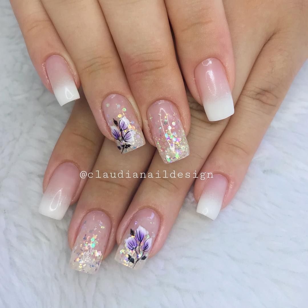 unhas postiças decoradas com pedrarias